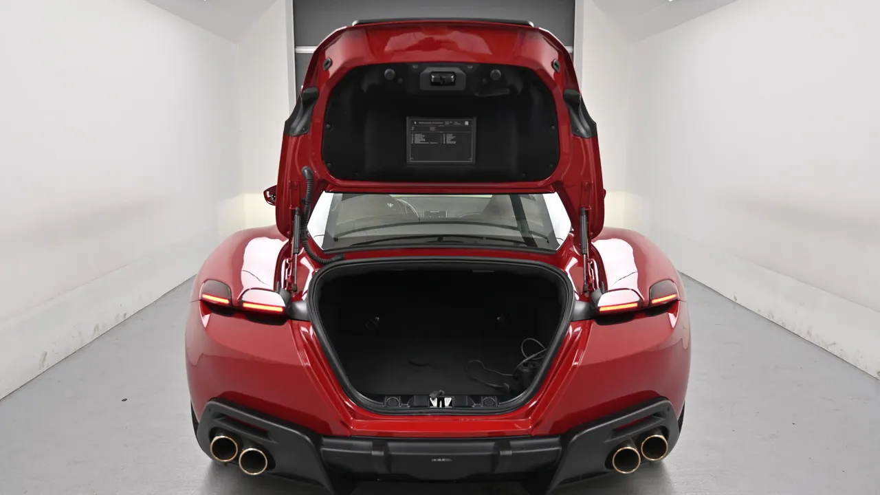 Ferrari Roma — miniaturë 19