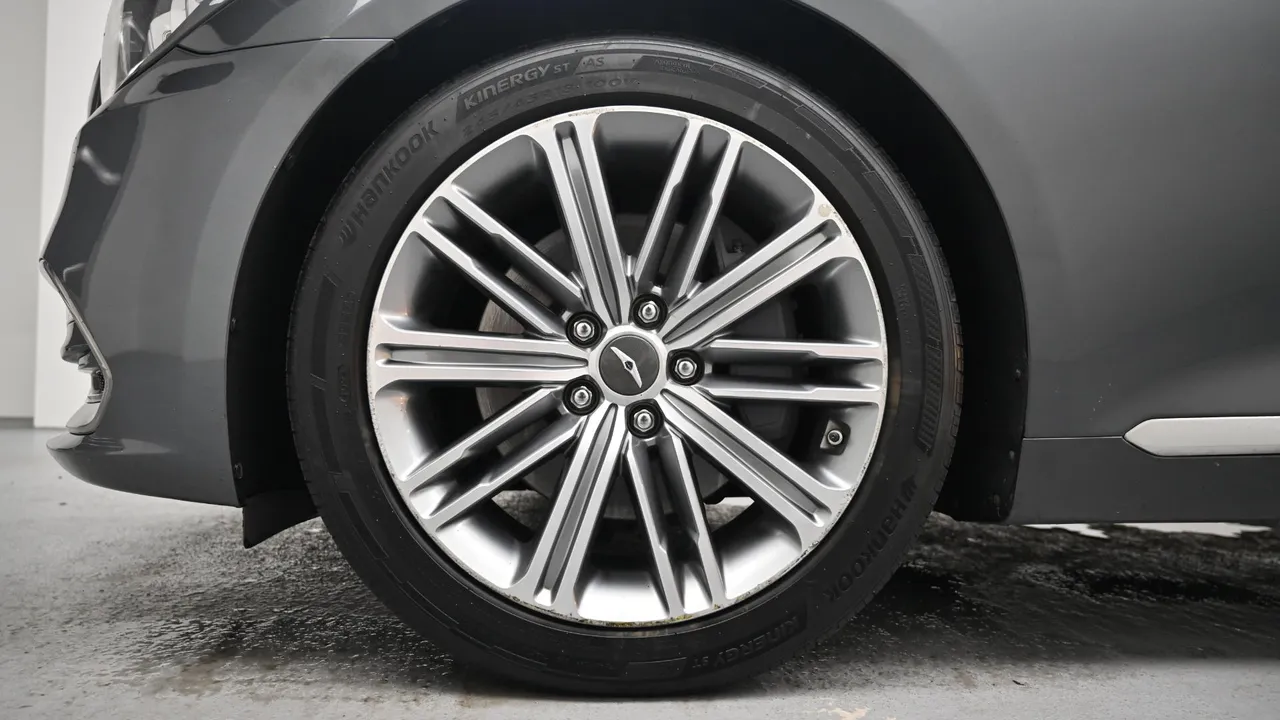 Genesis G80 — miniaturë 5