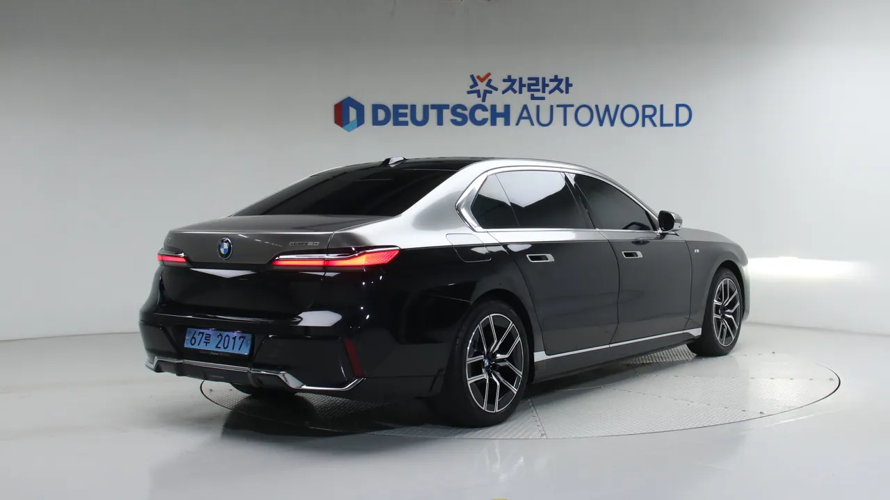 BMW i7 — miniaturë 21