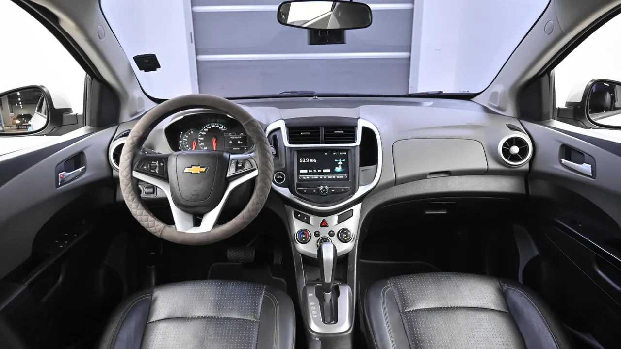 Chevrolet (GM Daewoo) The New Aveo Sedan 1.4 Turbo LS