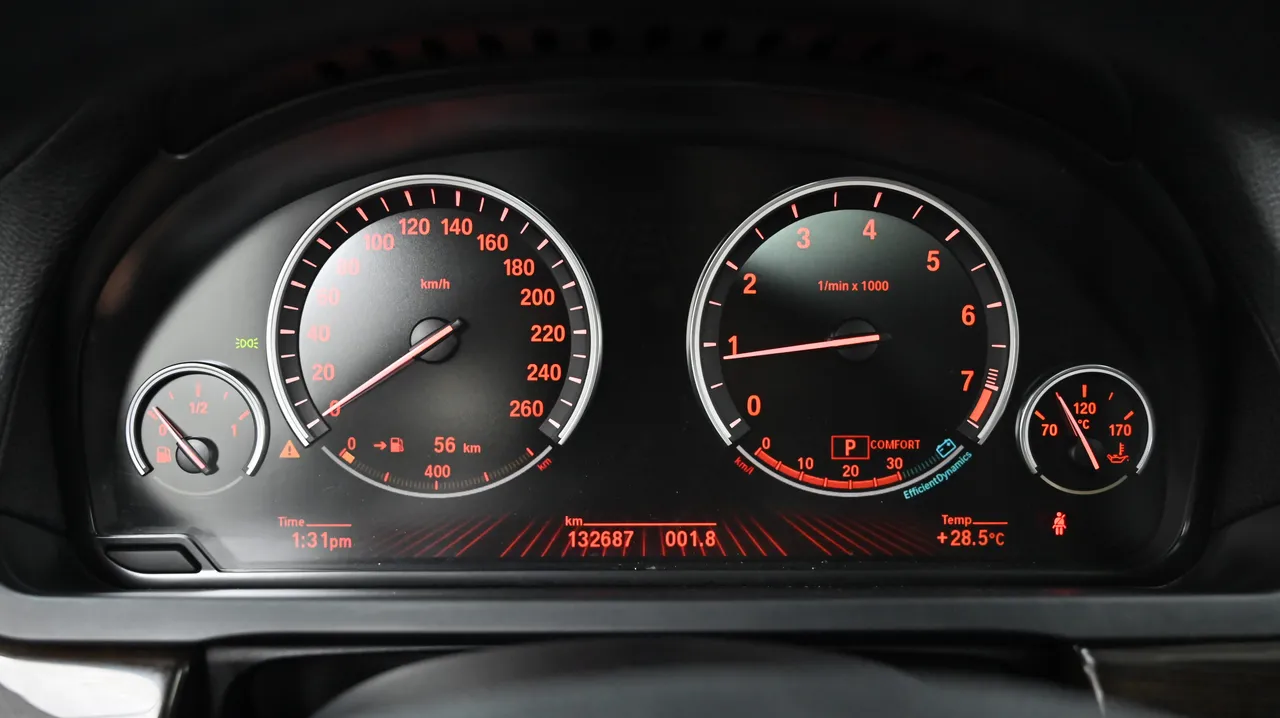 BMW 7er — miniaturë 8