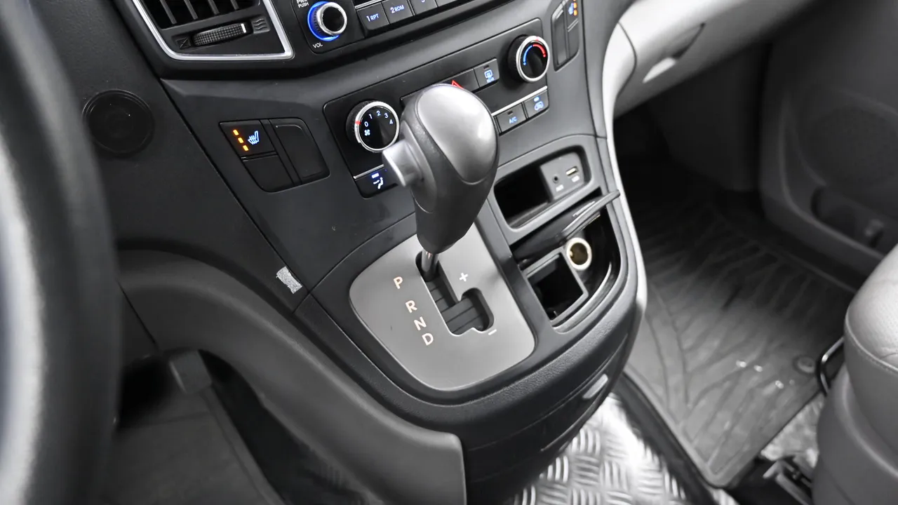 Hyundai Starex — miniaturë 25