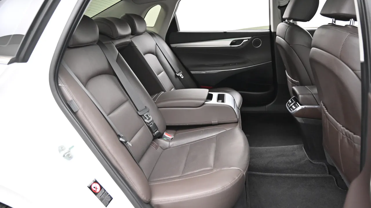 Hyundai Grandeur — miniaturë 12