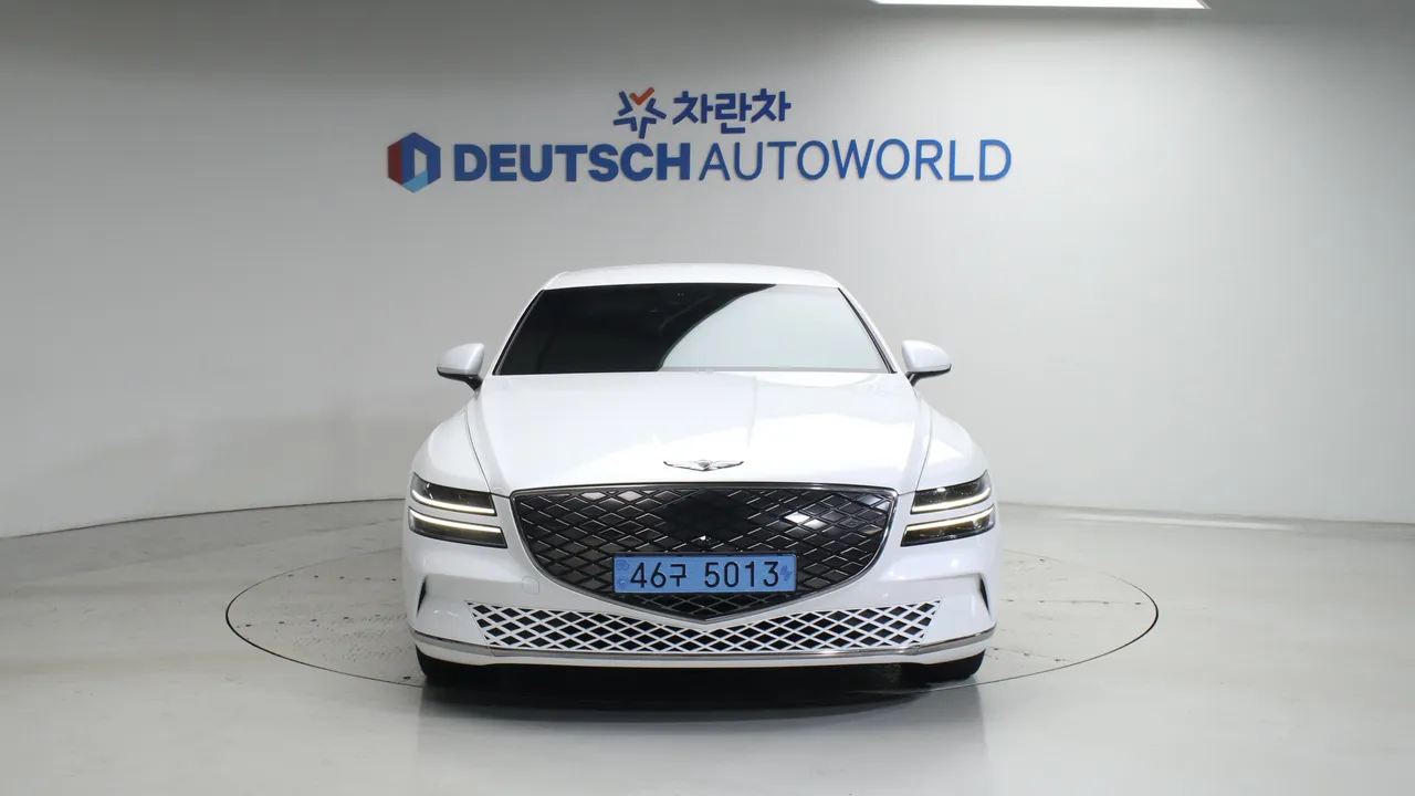 Genesis G80 — miniaturë 3