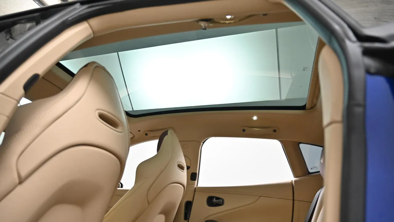 Aston Martin DBX — miniaturë 28