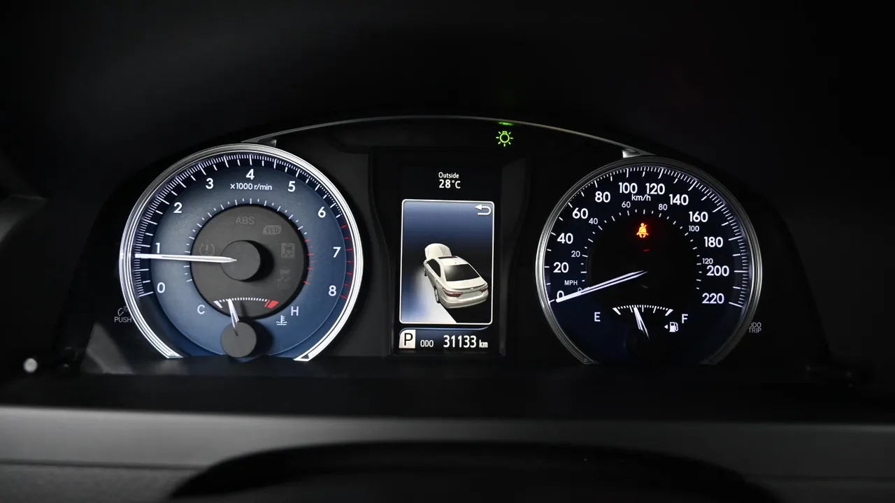 Toyota Camry — miniaturë 8