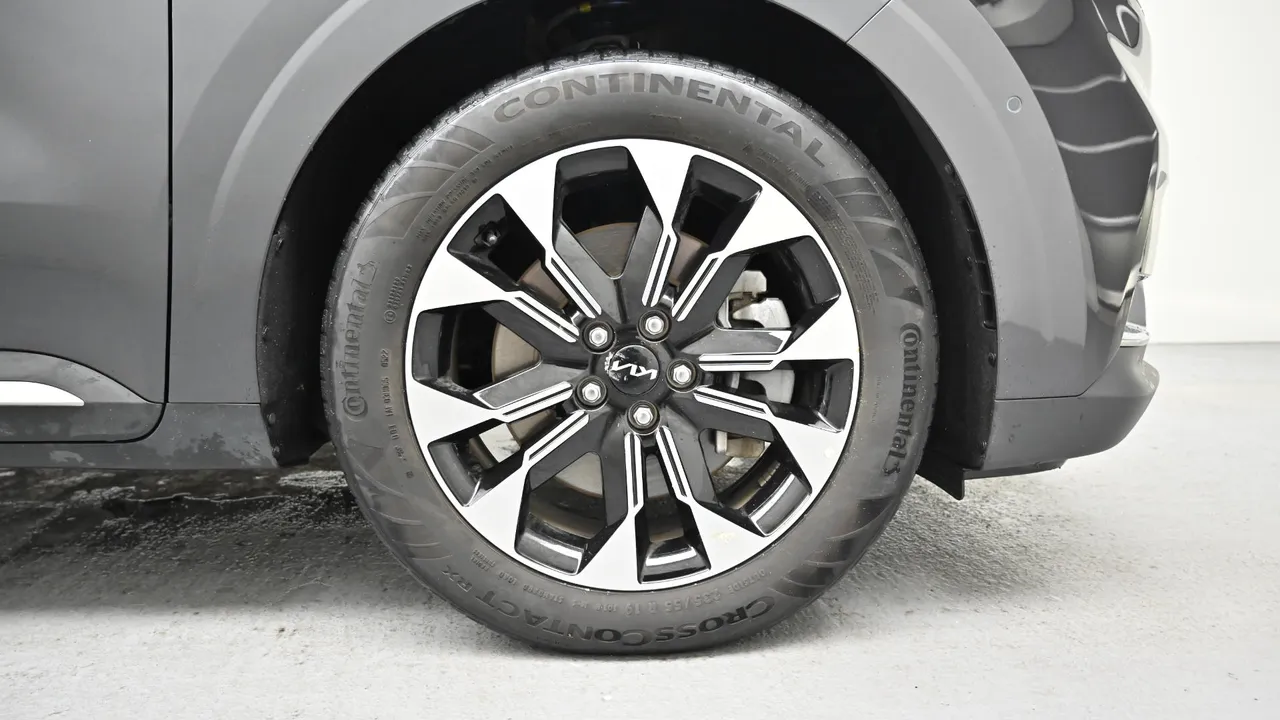 Kia Carnival — miniaturë 5