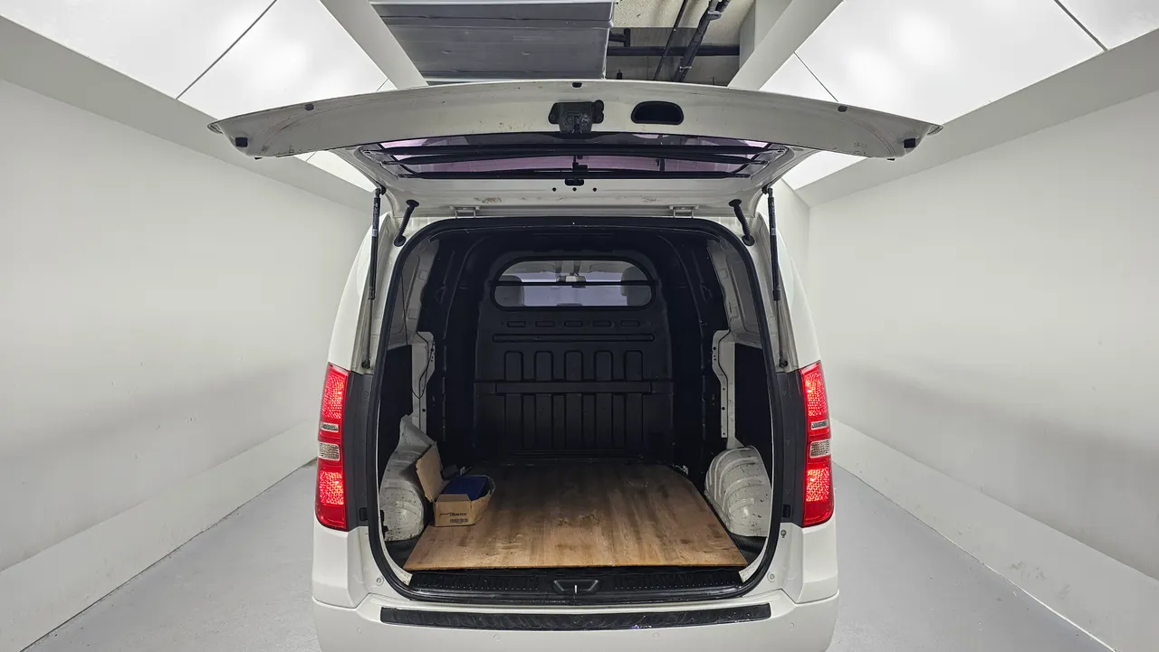 Hyundai Starex — miniaturë 19