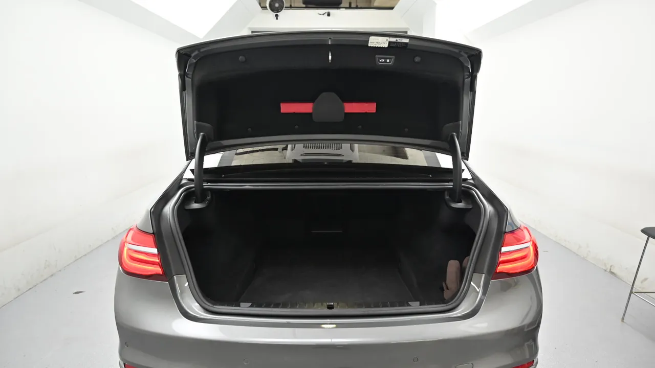BMW 7er — miniaturë 19