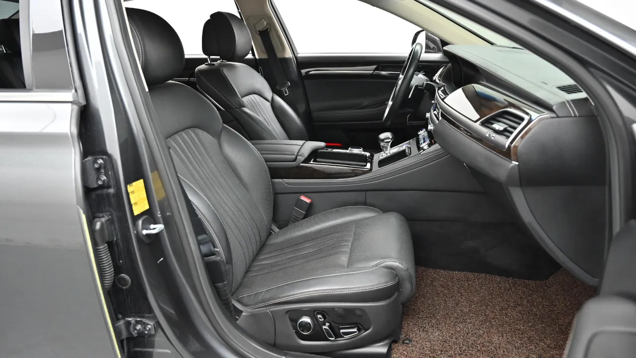 Genesis G90 — miniaturë 10