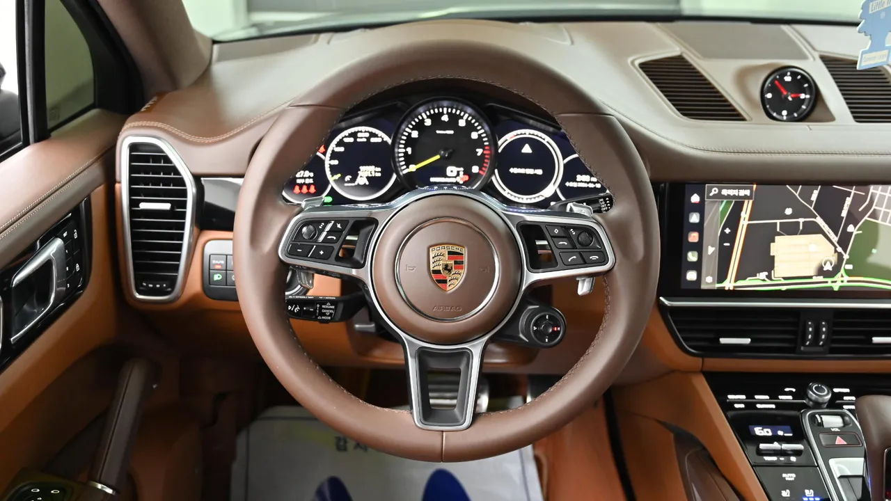Porsche Cayenne — miniaturë 22