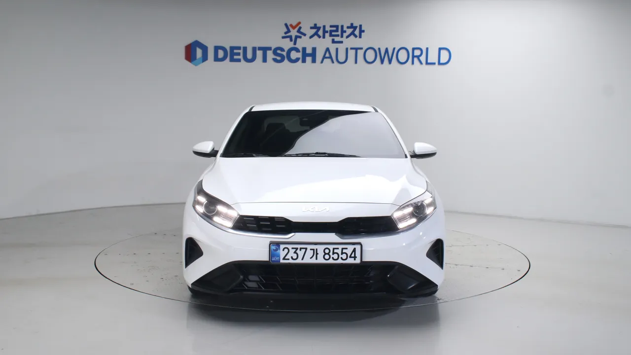 Kia K3 — miniaturë 3