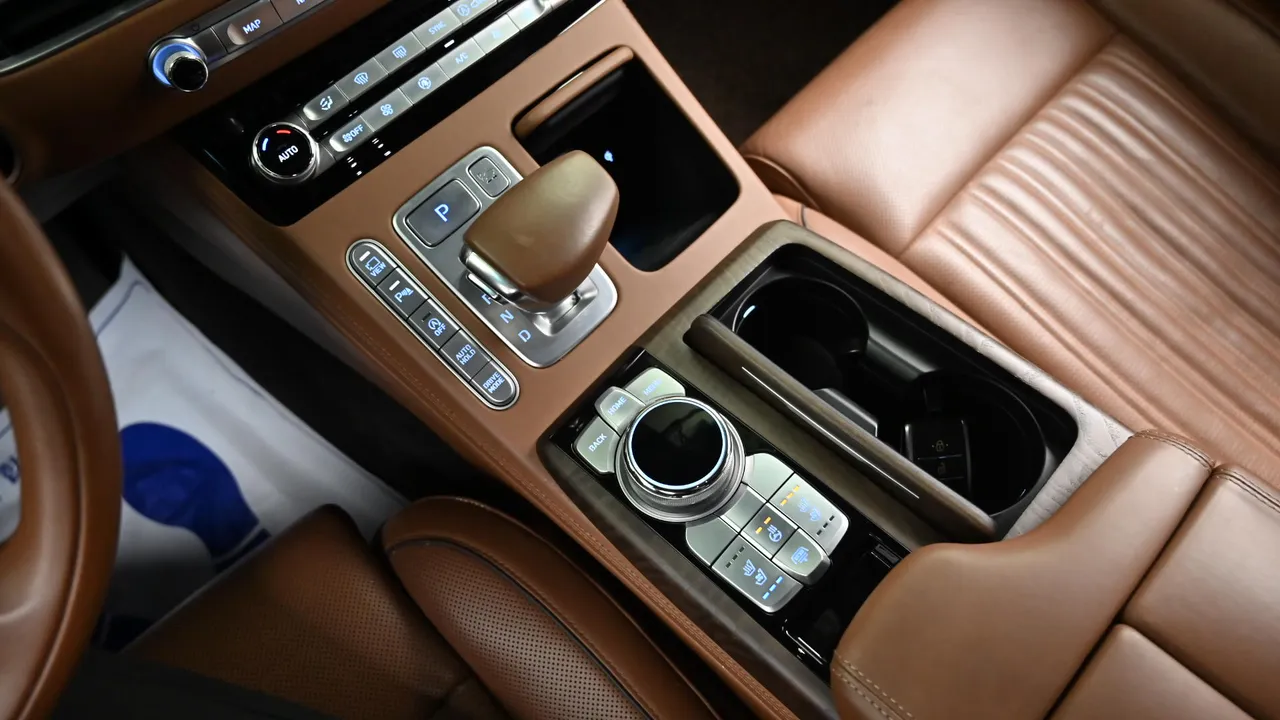 Genesis G90 — miniaturë 9