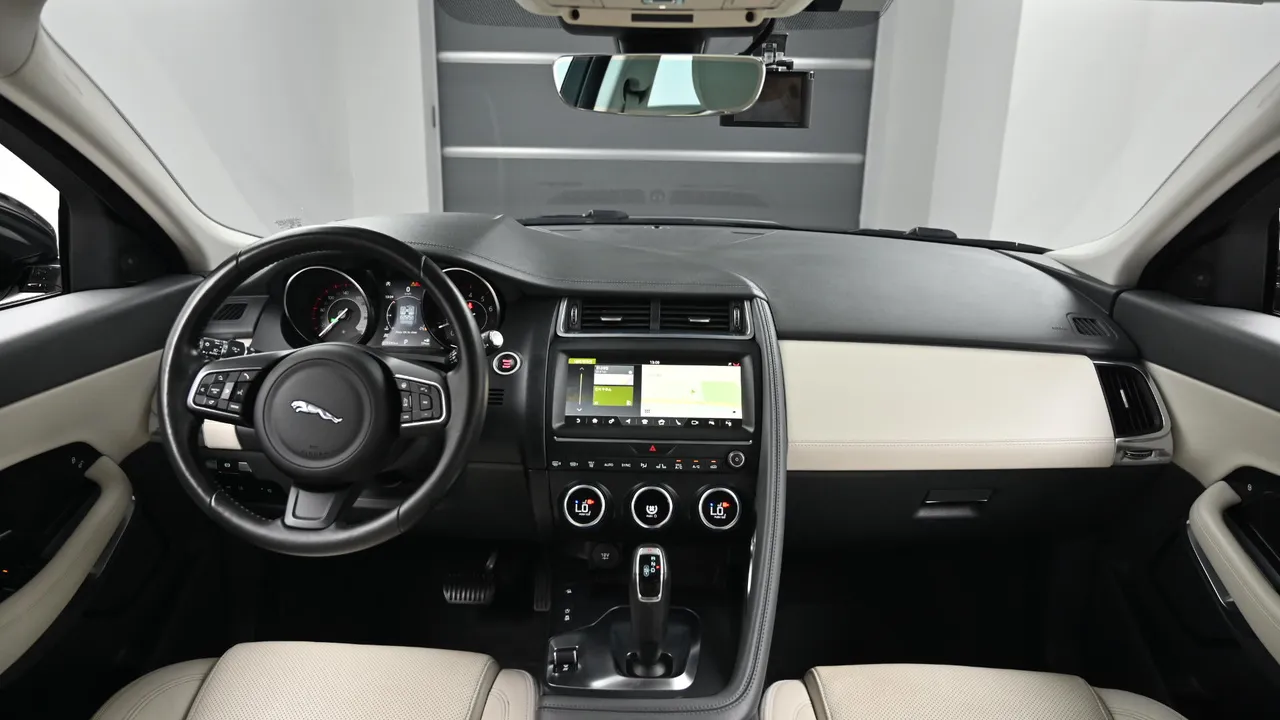 Jaguar E-Pace — miniaturë 7