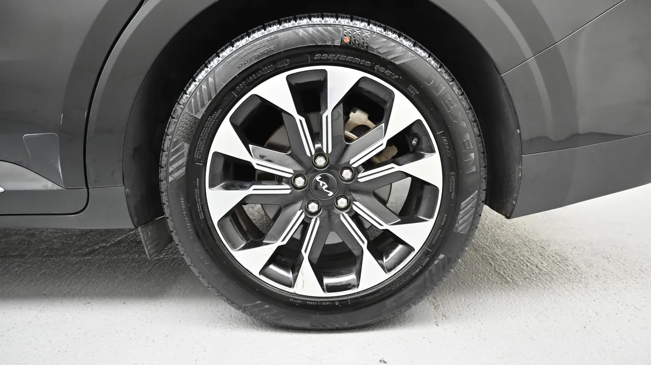 Kia Carnival — miniaturë 5
