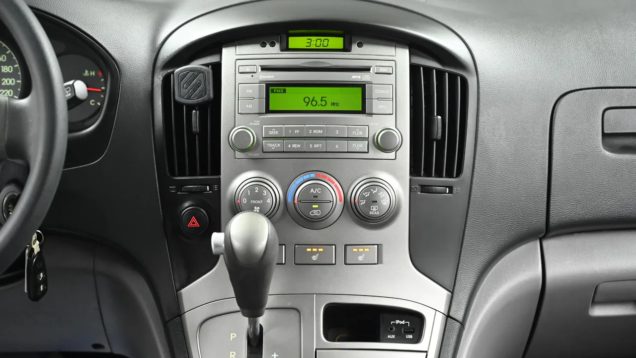 Hyundai Starex — miniaturë 14