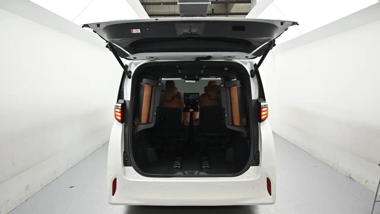 Toyota Alphard — miniaturë 19
