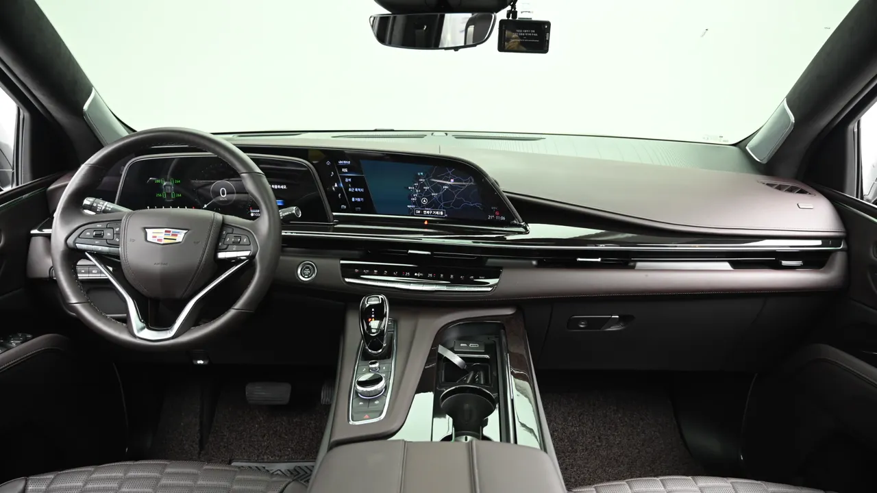 Cadillac Escalade — miniaturë 7