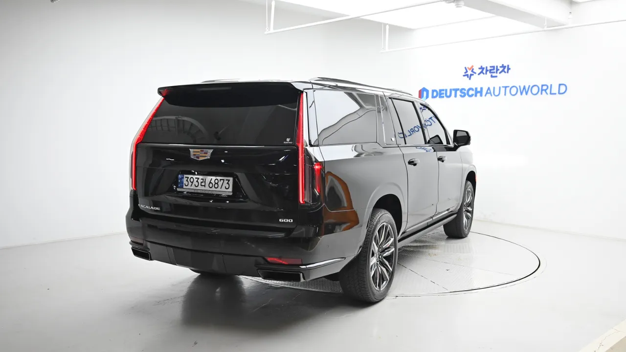 Cadillac Escalade — miniaturë 2