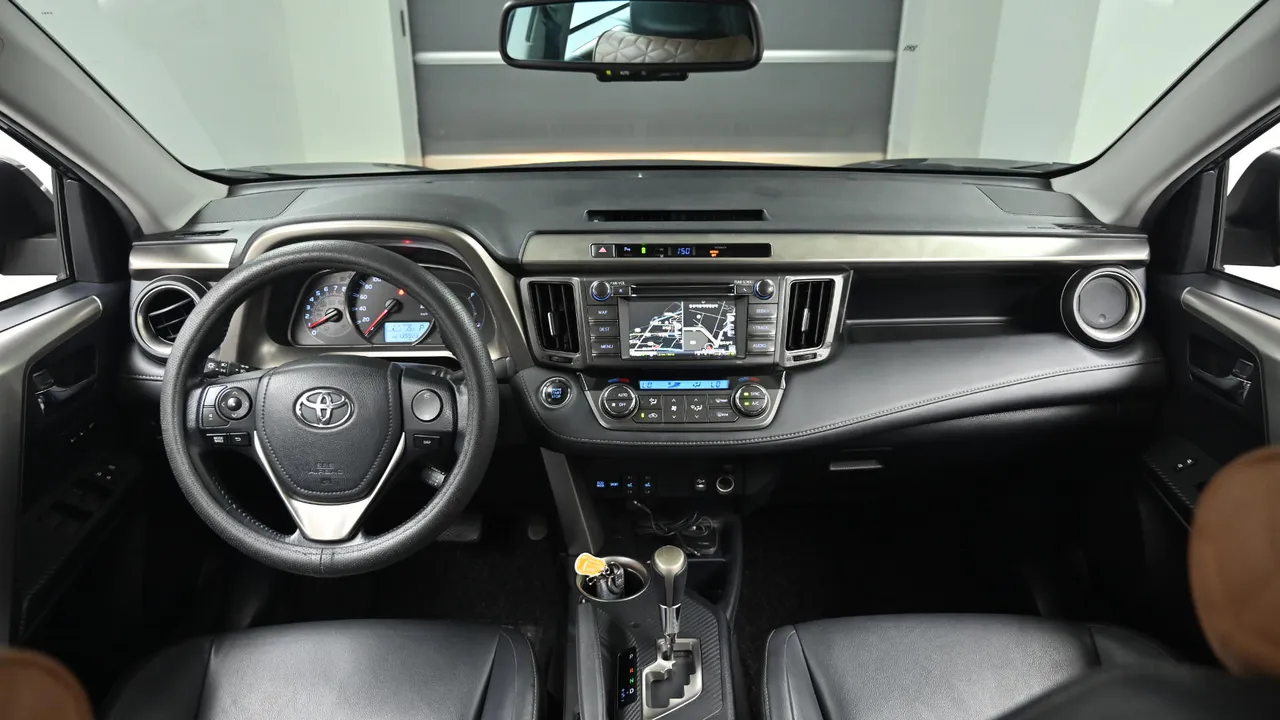 Toyota RAV 4 — miniaturë 7