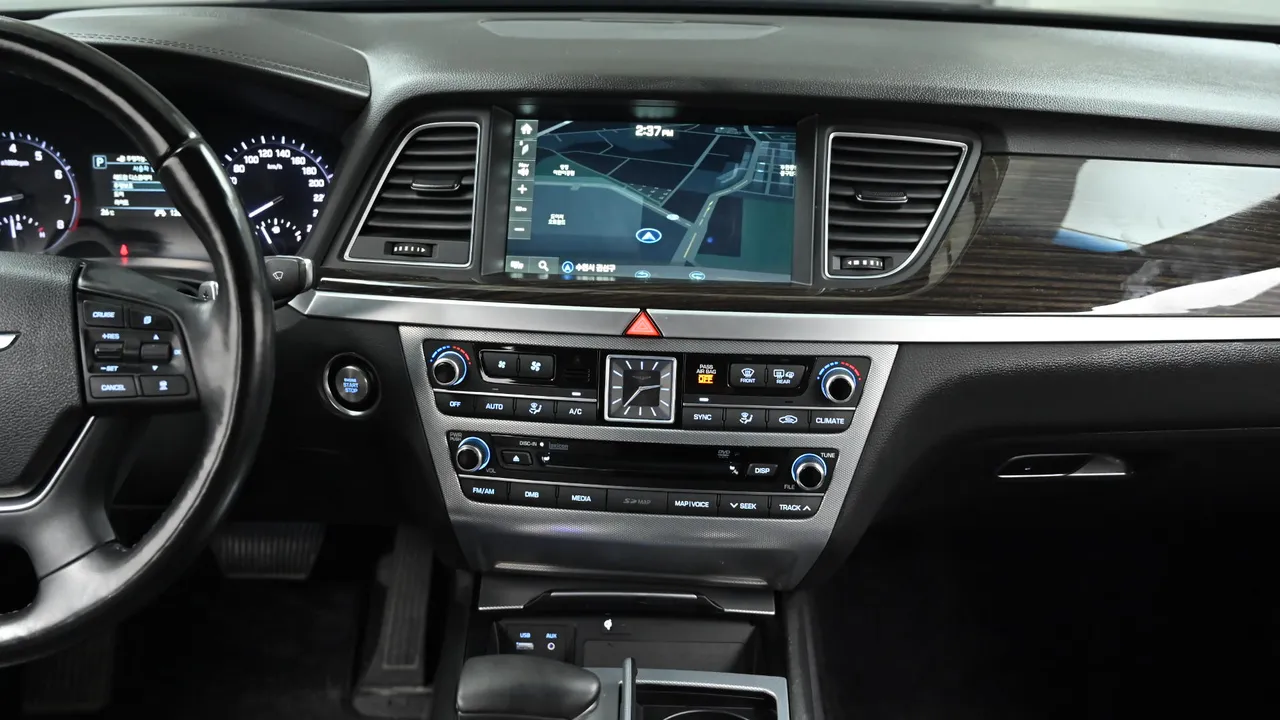 Genesis G80 — miniaturë 14