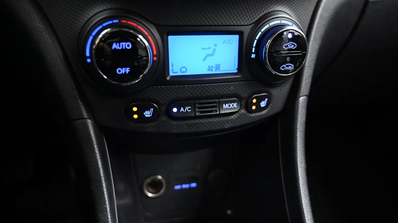 Hyundai Accent — miniaturë 17