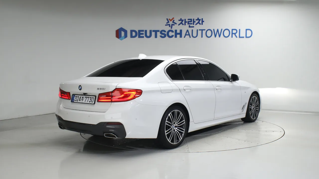 BMW 5er — miniaturë 2