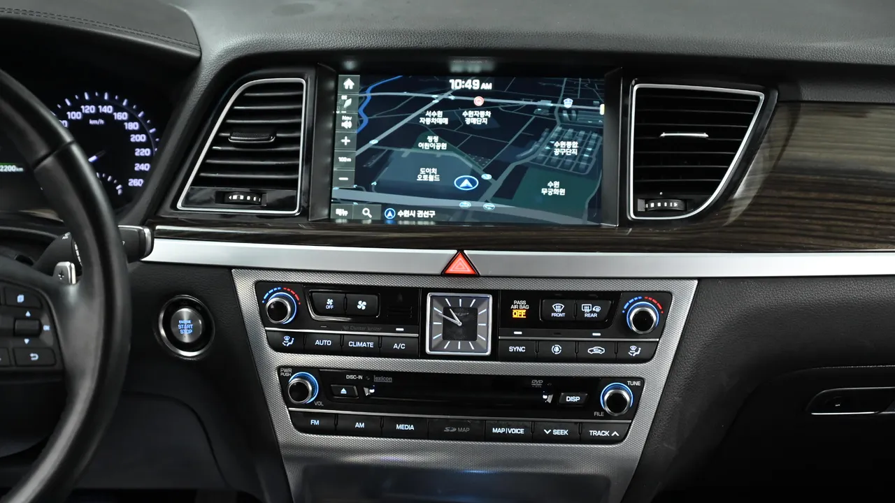 Genesis G80 — miniaturë 14