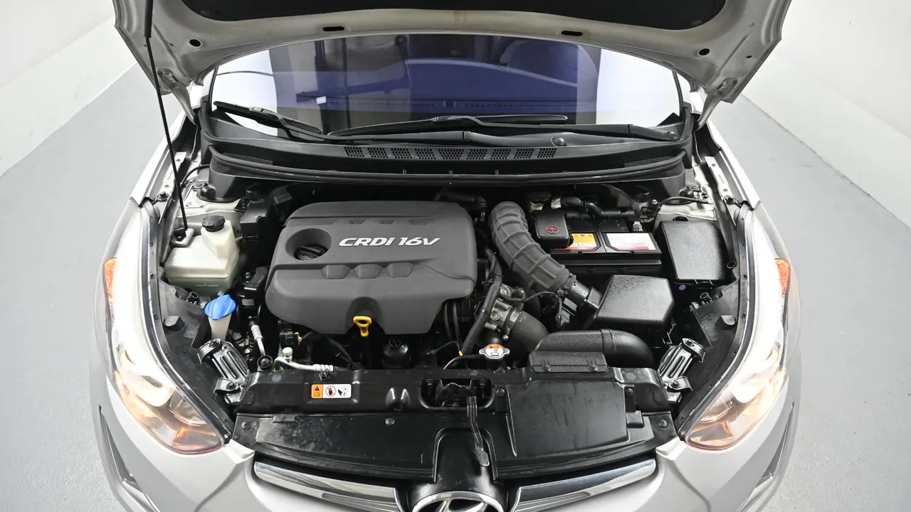 Hyundai Avante — miniaturë 6