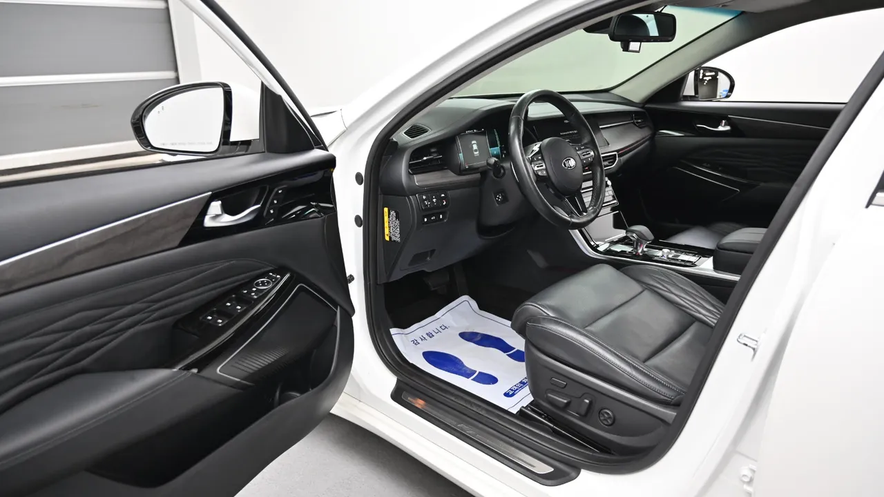 Kia K7 — miniaturë 11