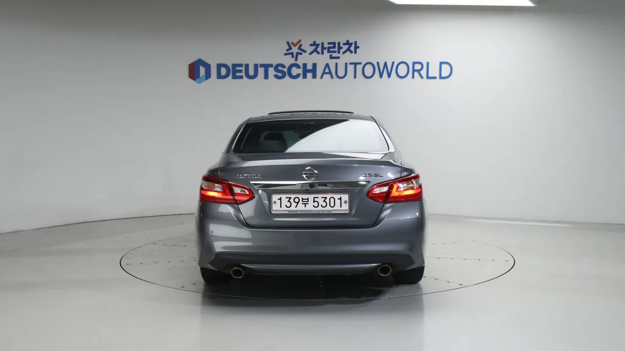 Nissan Altima — miniaturë 4