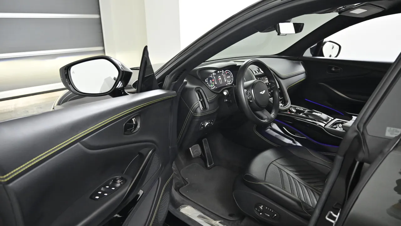 Aston Martin DBX — miniaturë 11