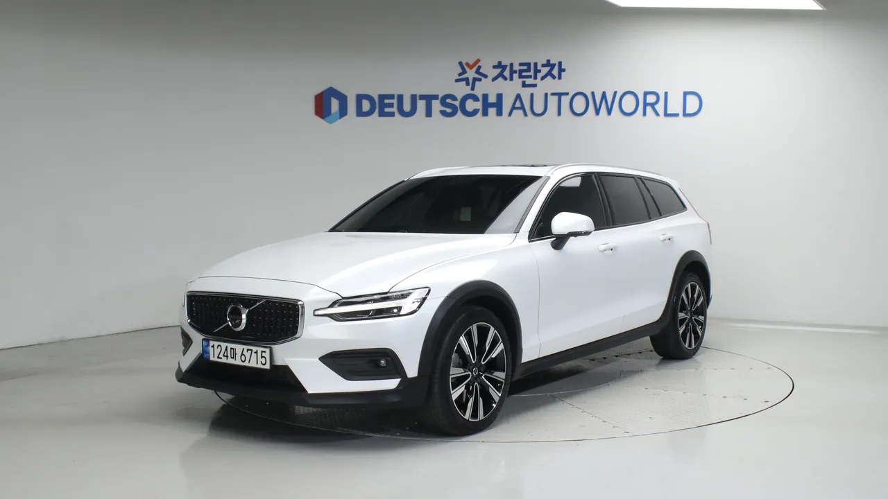 Volvo V60 Cross Country 2nd Generation B5 Pro AWD