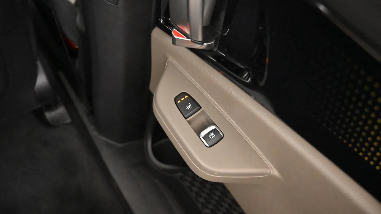 Kia Carnival — miniaturë 16