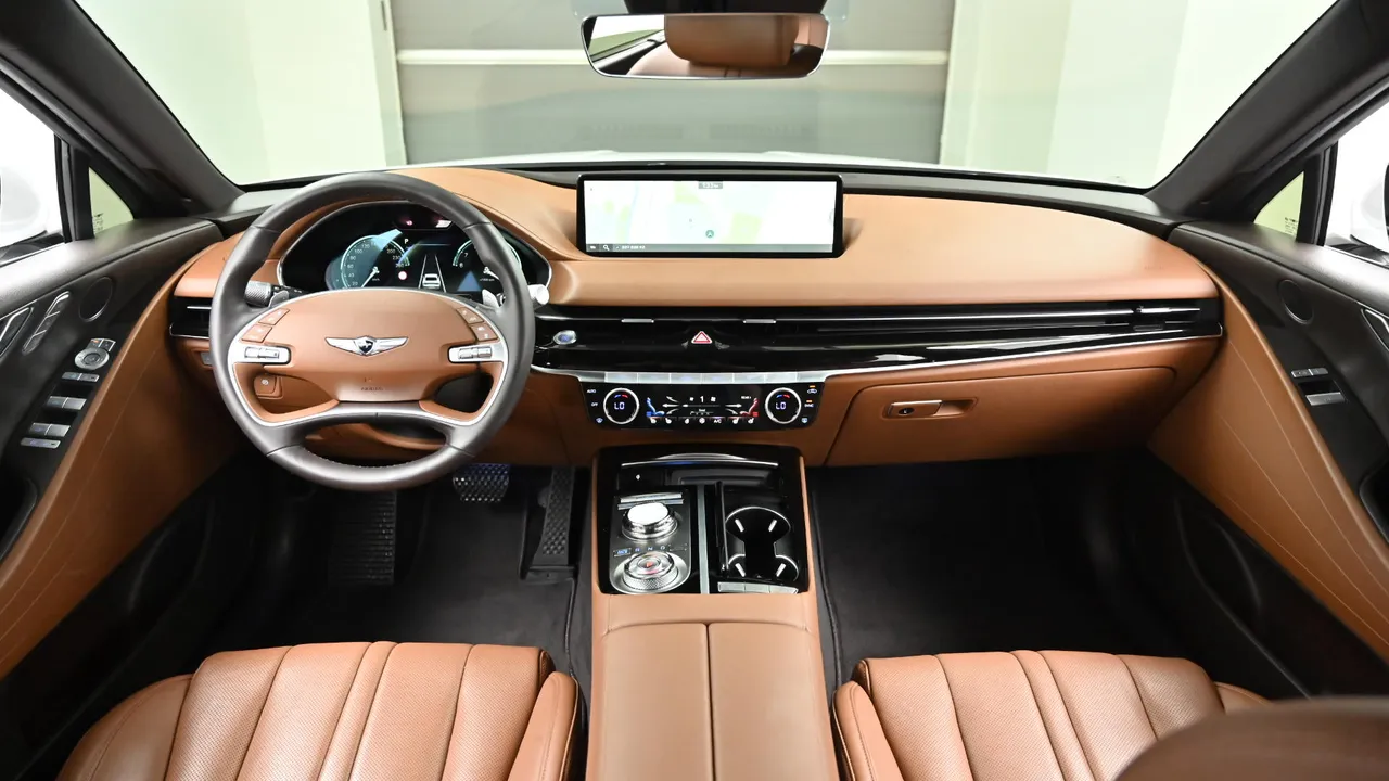 Genesis G80 — miniaturë 7