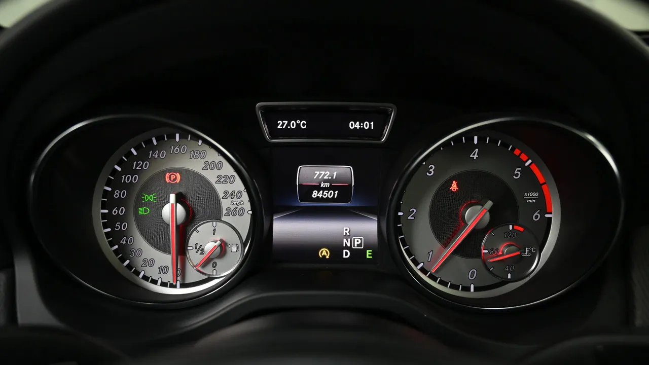 Мерседес CLA-Класс C117 CLA200 CDI 4MATIC