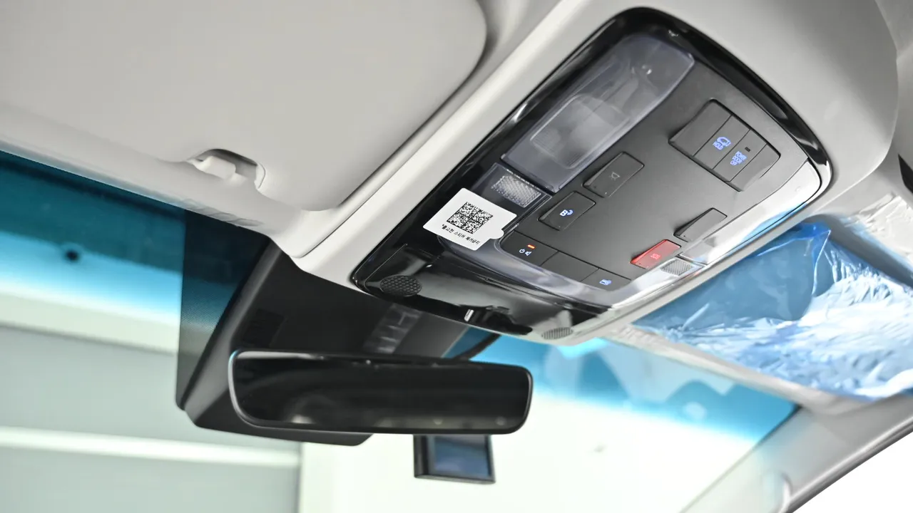 Hyundai Staria — miniaturë 18
