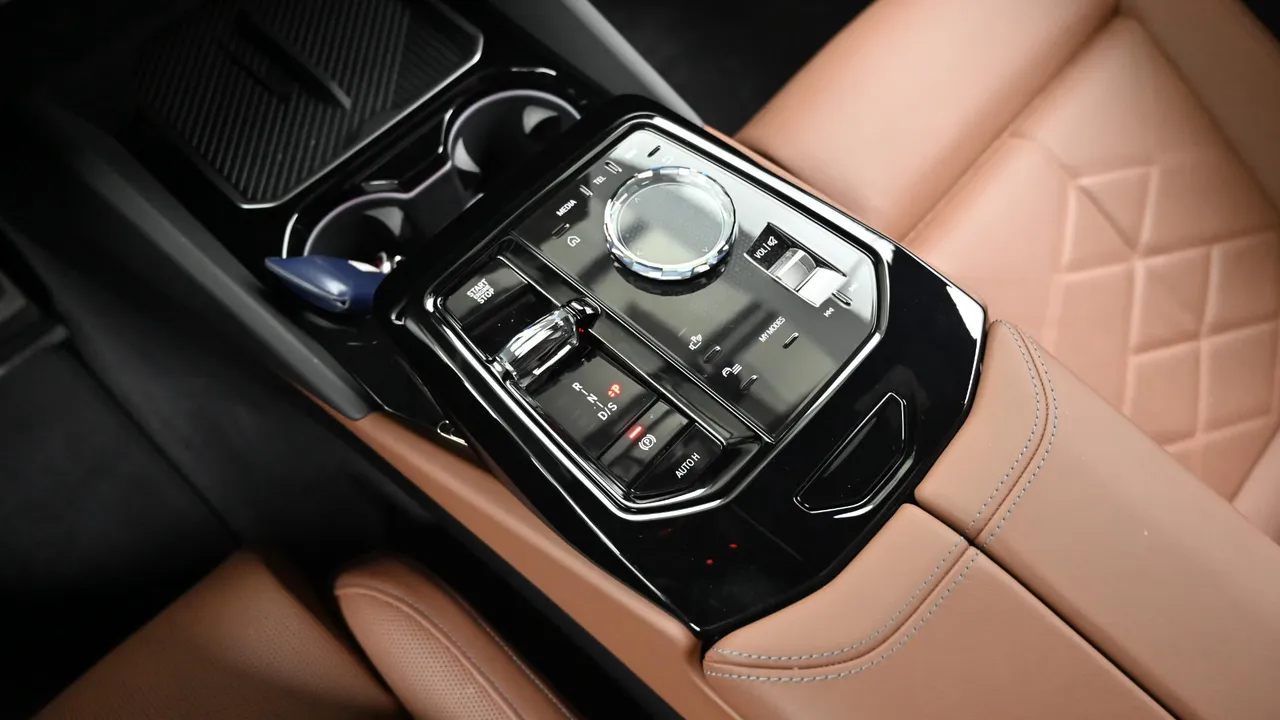 BMW 5er — miniaturë 9