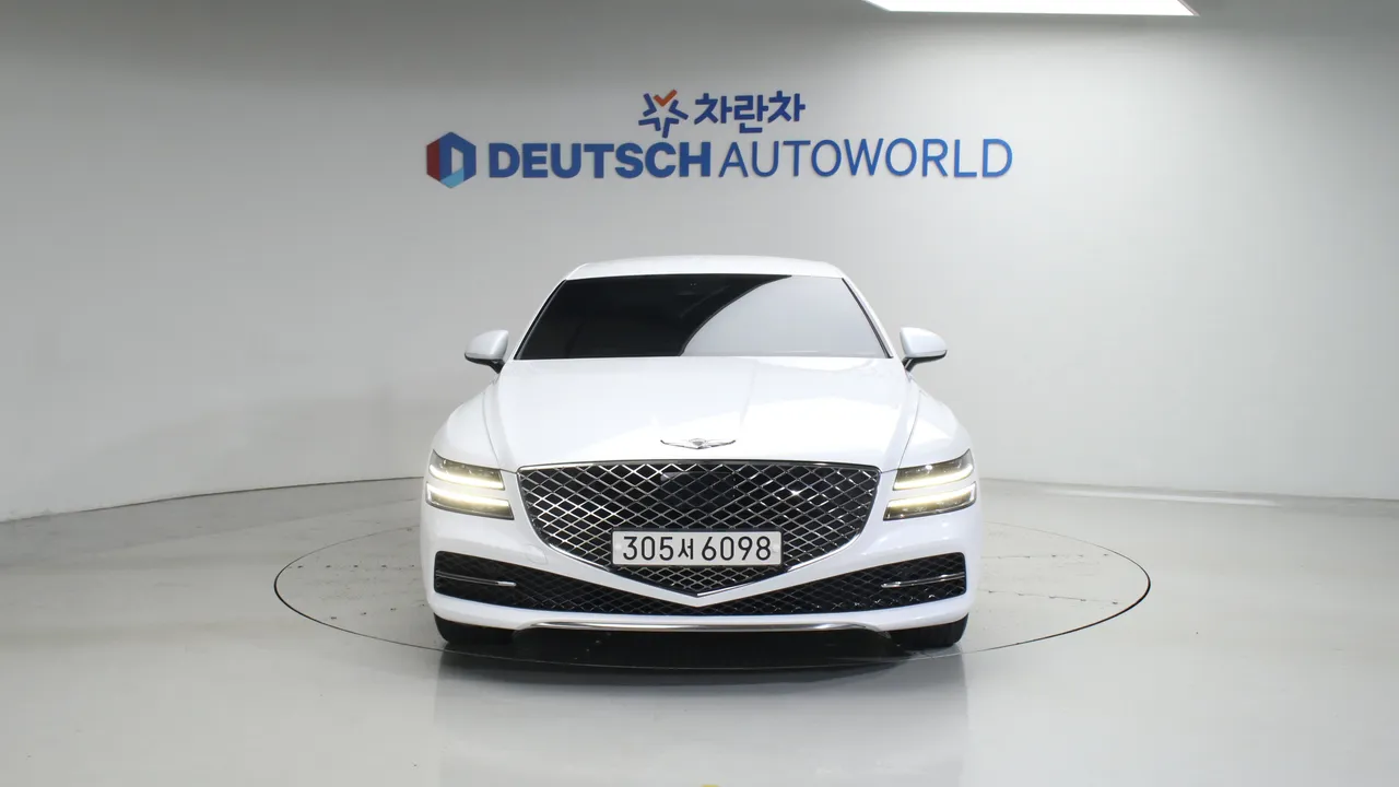 Genesis G80 — miniaturë 3