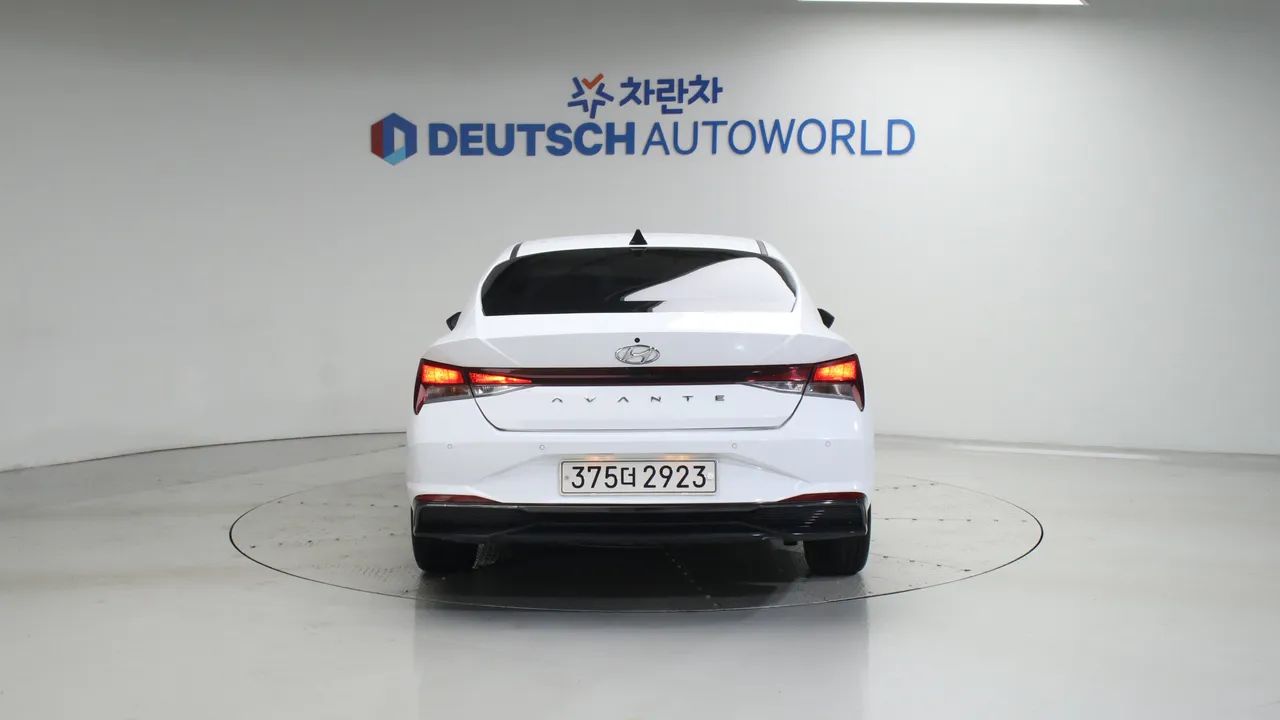 Hyundai Avante — miniaturë 4