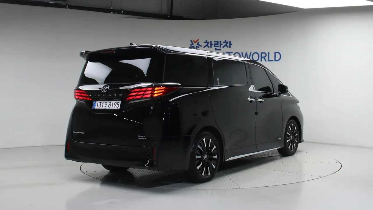 Toyota Alphard — miniaturë 21
