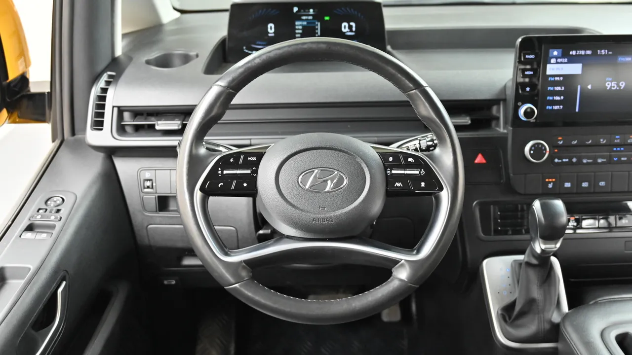 Hyundai Staria — miniaturë 13