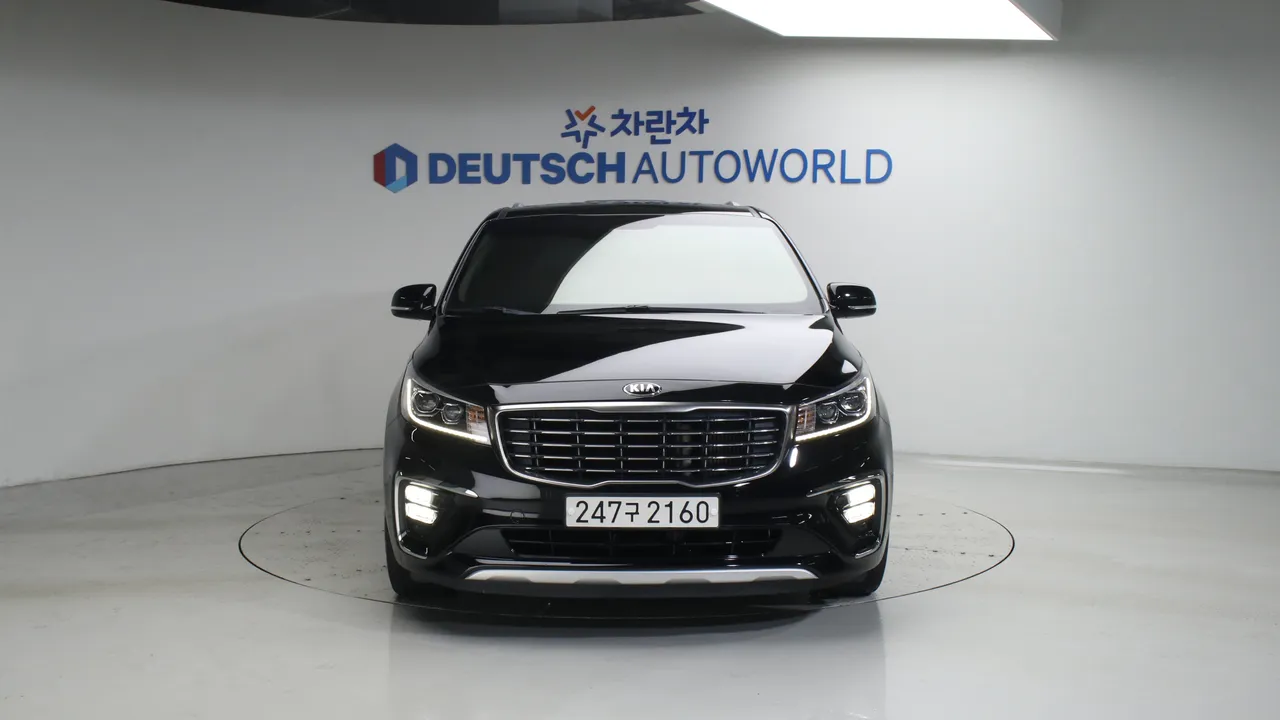 Kia Carnival — miniaturë 3