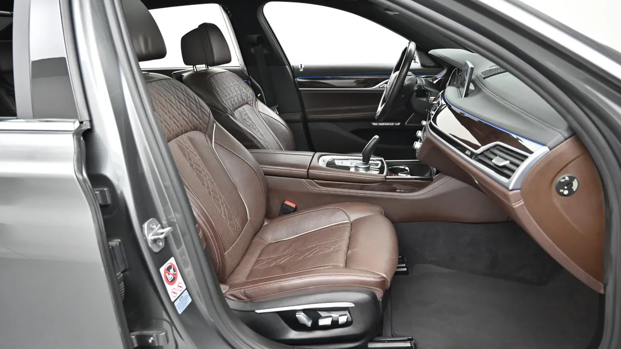BMW 7er — miniaturë 10