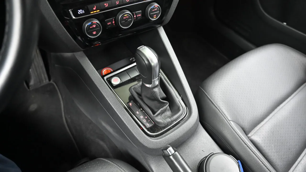 Volkswagen Jetta — miniaturë 9