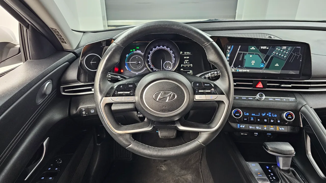 Hyundai Avante — miniaturë 13