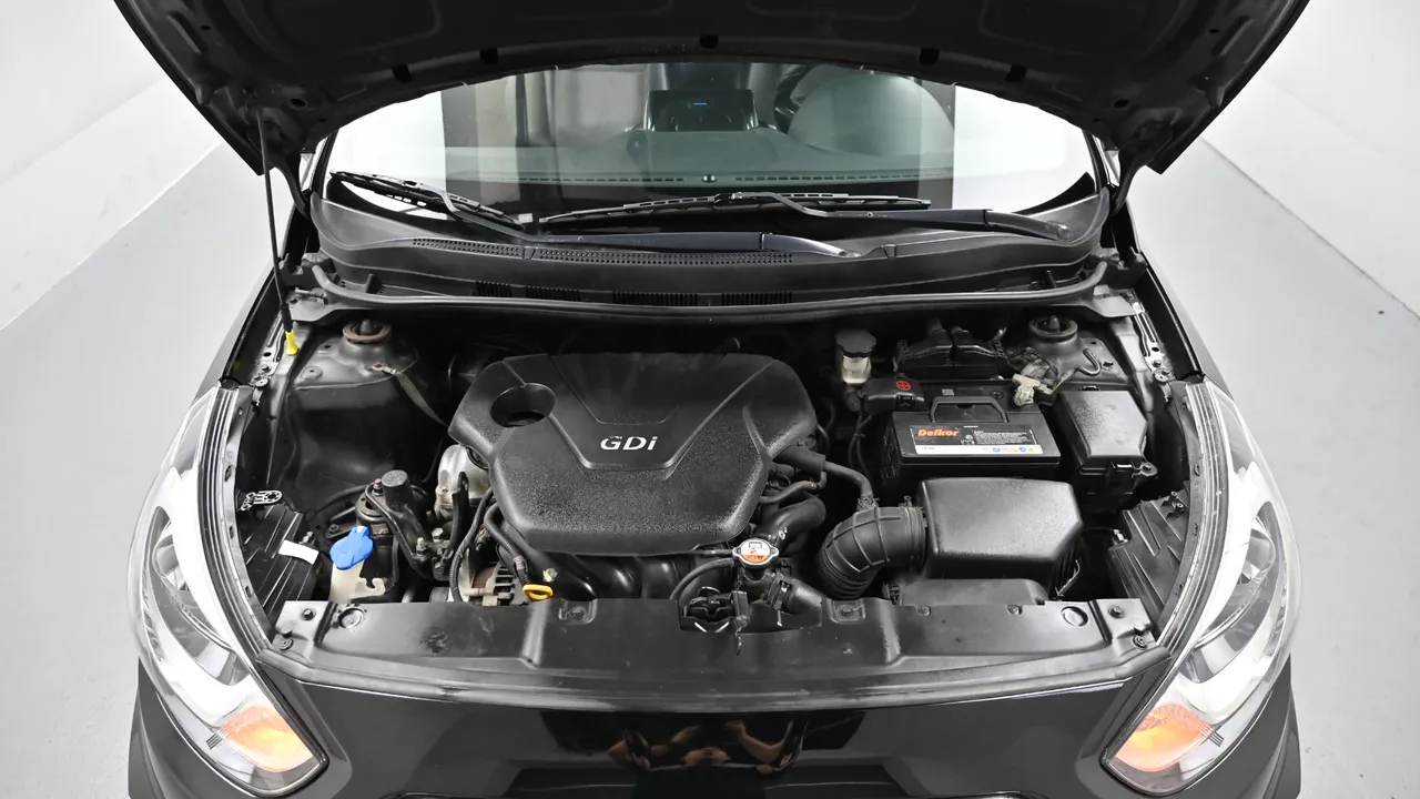 Hyundai Accent — miniaturë 6