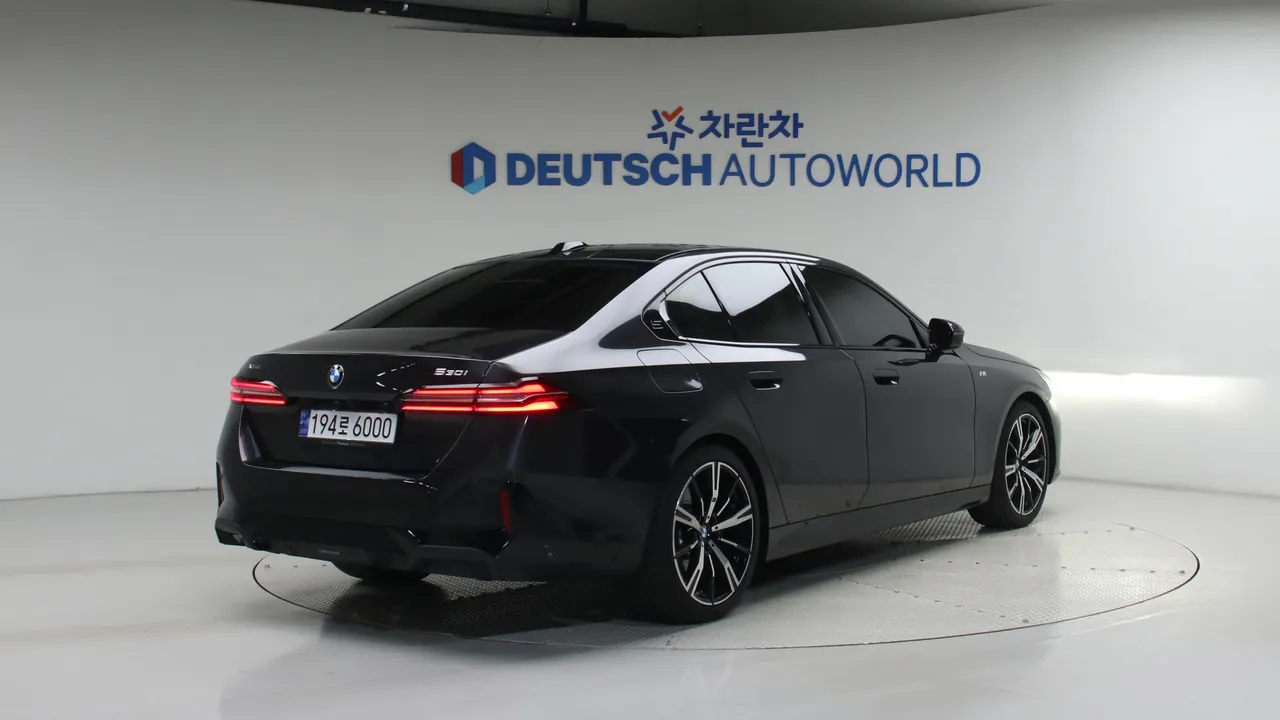 BMW 5er — miniaturë 2