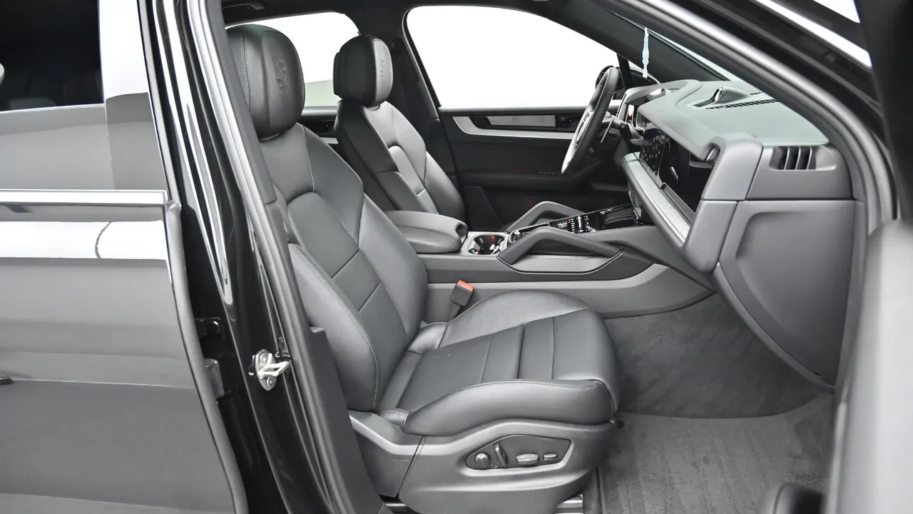 Porsche Cayenne — miniaturë 10