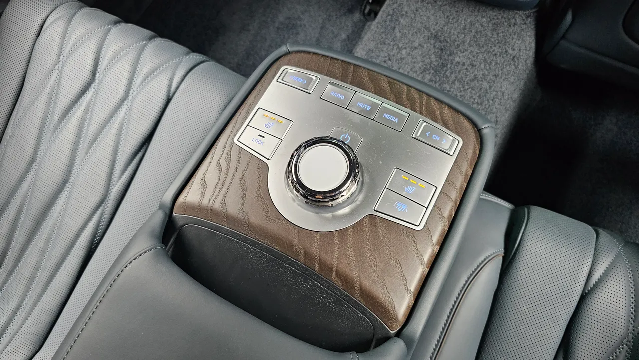 Genesis G80 — miniaturë 16